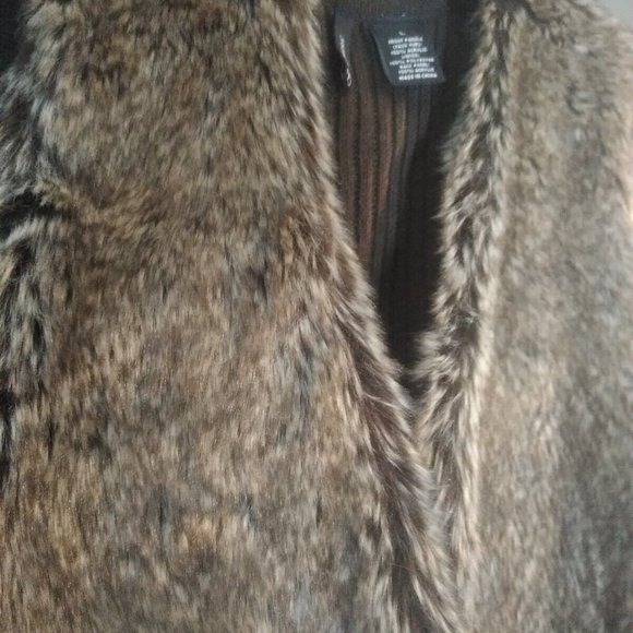 New Directions Women's Faux Fur Vest Cardigan, Size L, Brown, 100% Acrylic - Picture 7 of 7